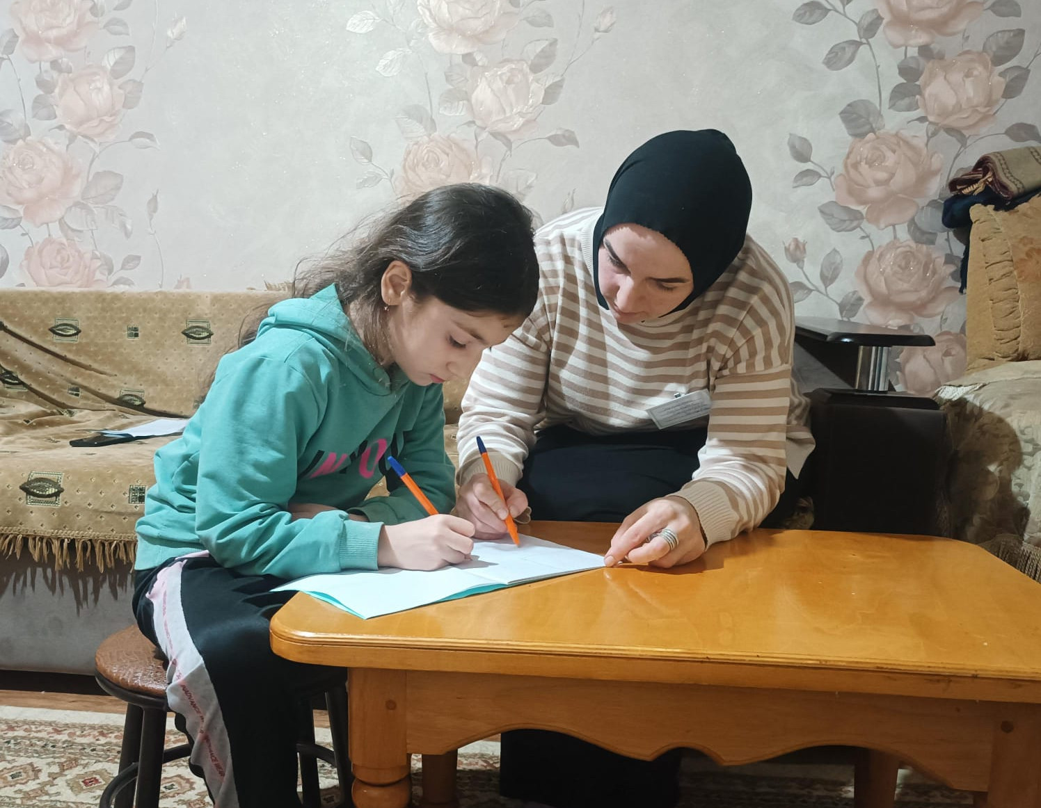 Рабочие будни специалиста отдела семьи, Багомедовой Замиры наполнены разнообразными активностями, связанными с формированием позитивных интересов у своих подопечных.